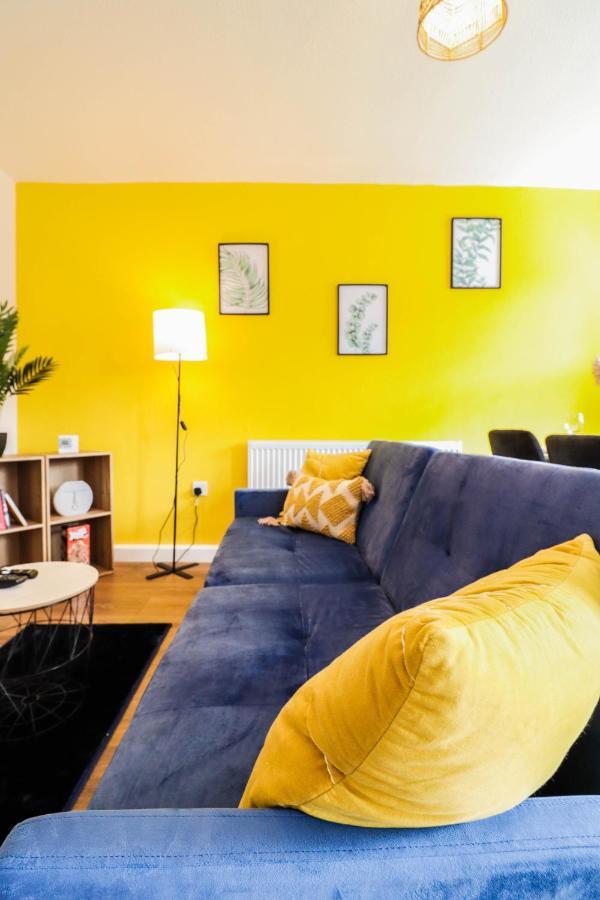 Spacious 1 Bed Flat-Free Parking Hillingdon Bagian luar foto